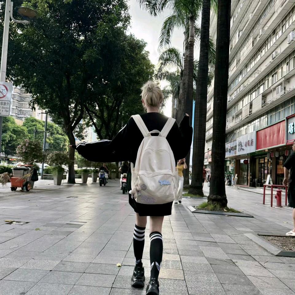背背包🎒