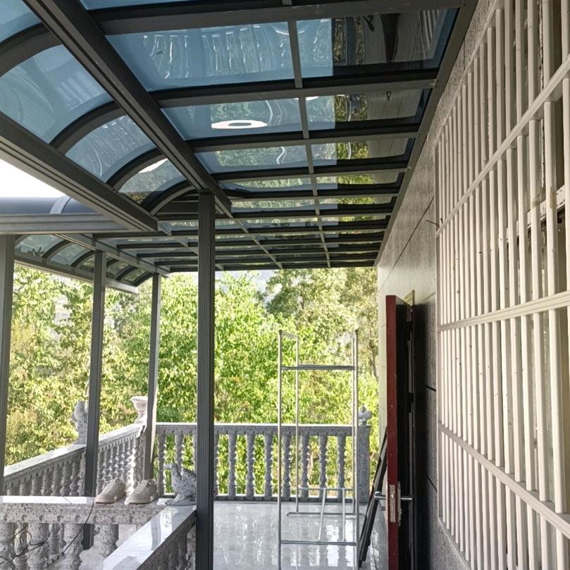 《贵A铝合金PC耐力板》雨棚安装