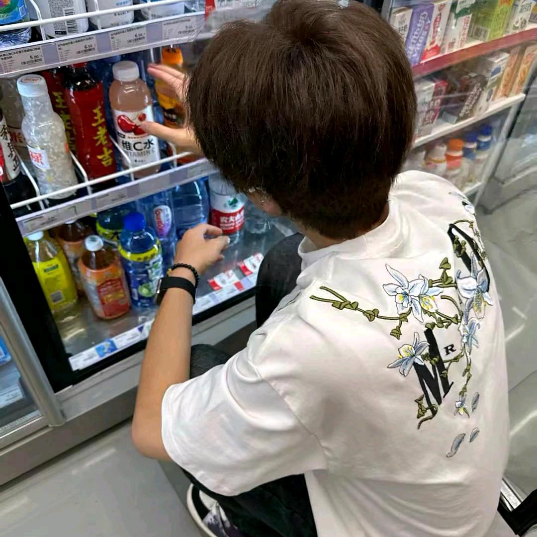 自由.zy