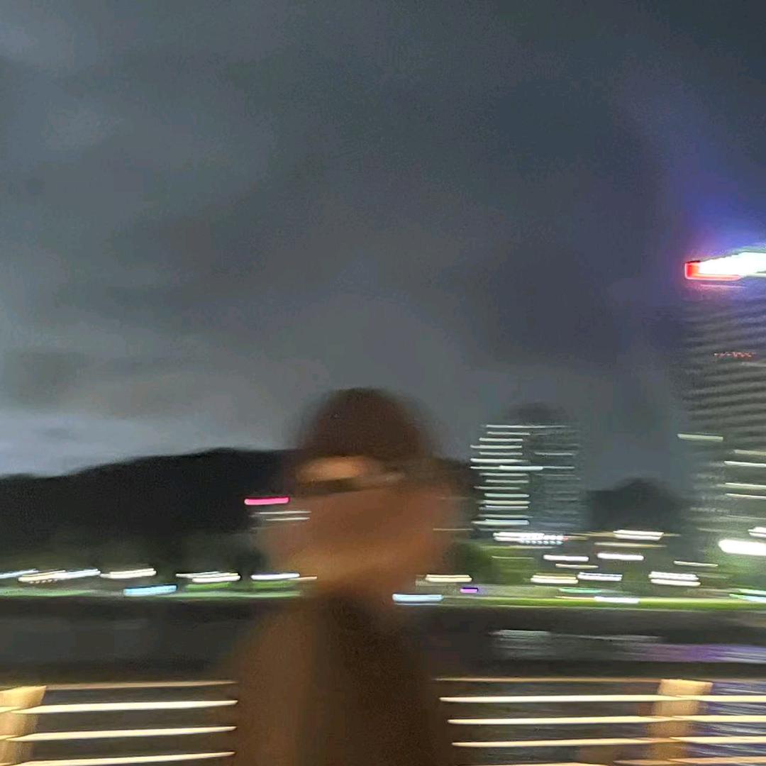 卖小男孩的火柴