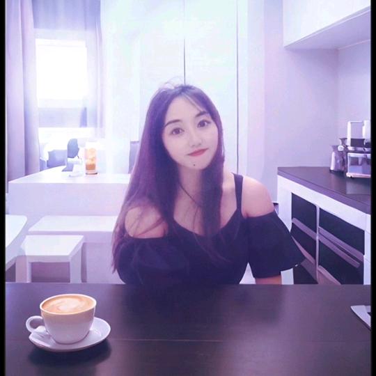 💋🍎刘爱笑~