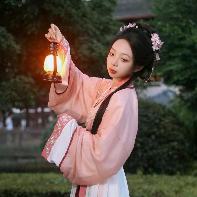 白茶轻欢小自在