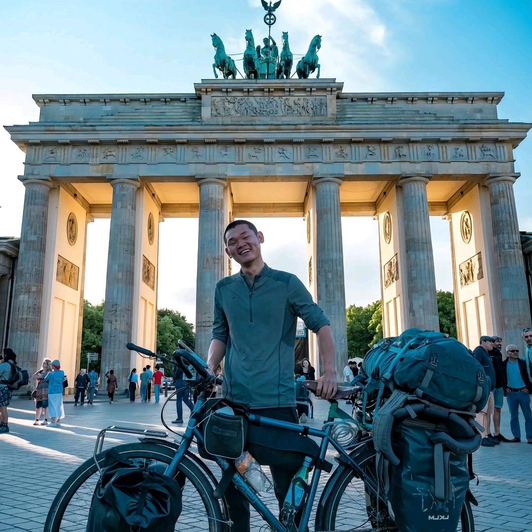 湖远行（砥砺前行）