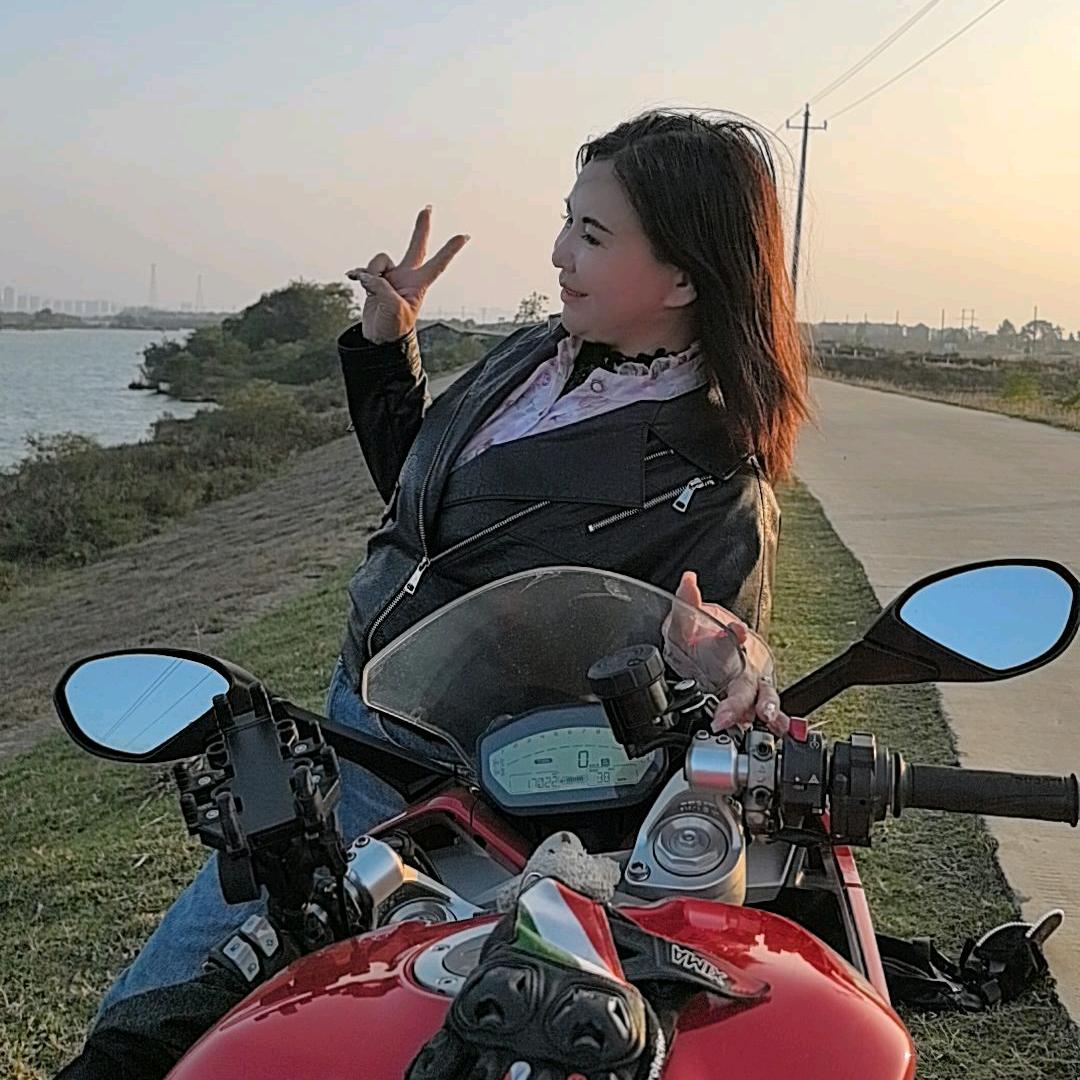 呀呀姐