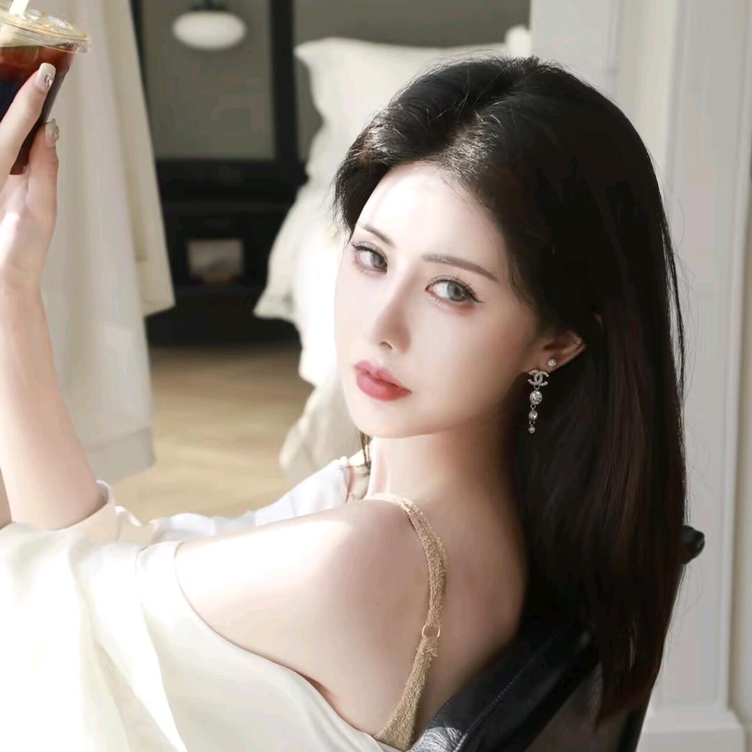 韦雪（护肤版）