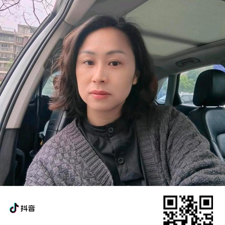 霸道妞，巴乡佬火锅串串