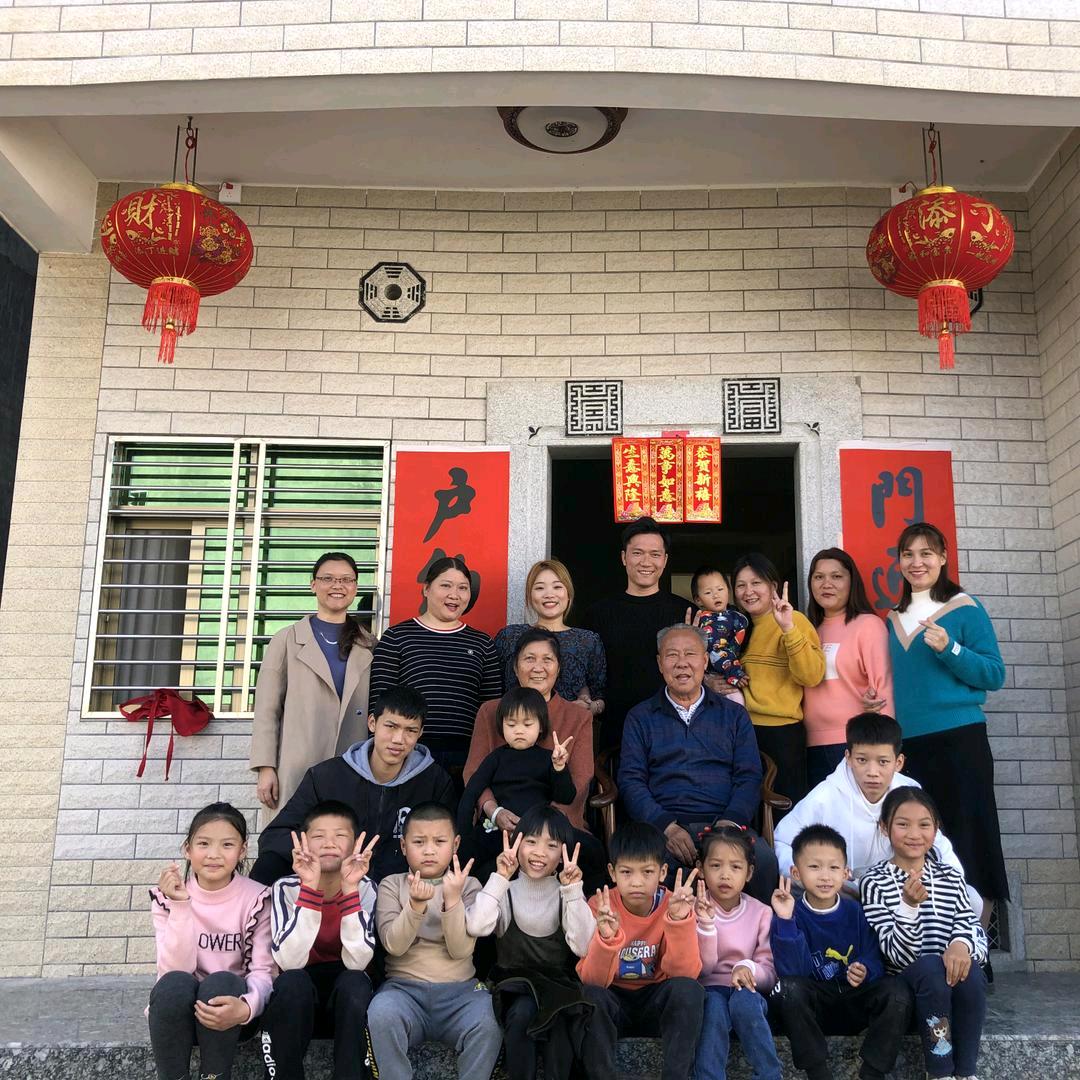 四姑是我(莎莎四姑姐)