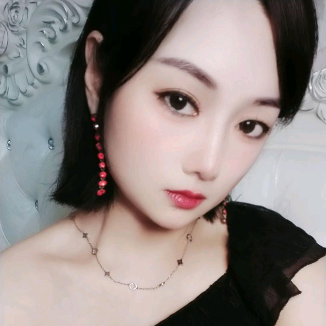 卤肉店老板娘