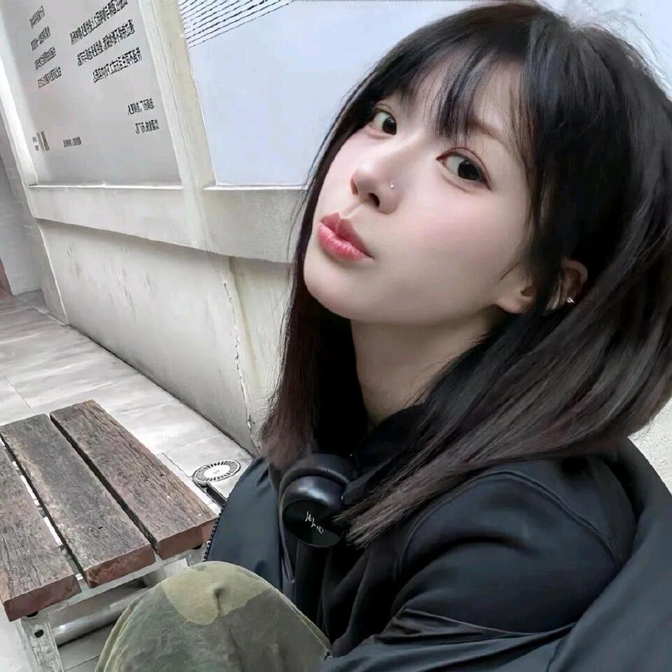 小黎.