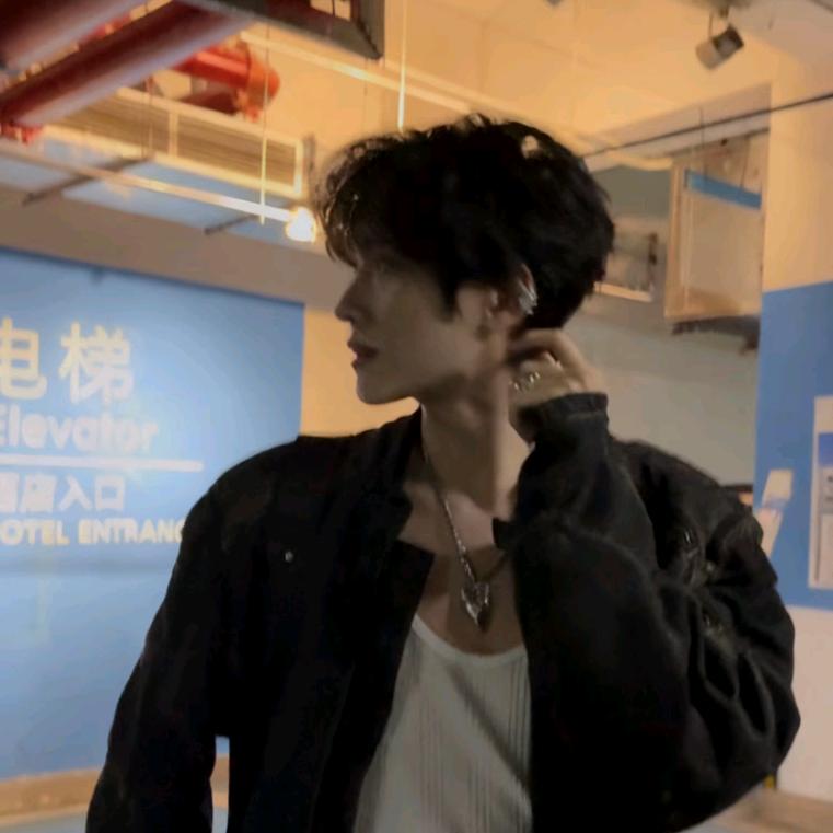 楠慕龄Lᙆᶜ