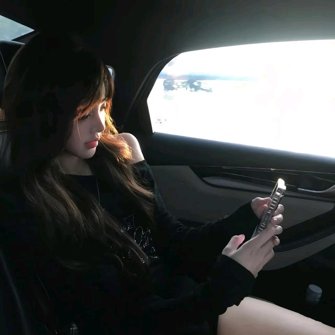 ㅤㅤ钢 镚.