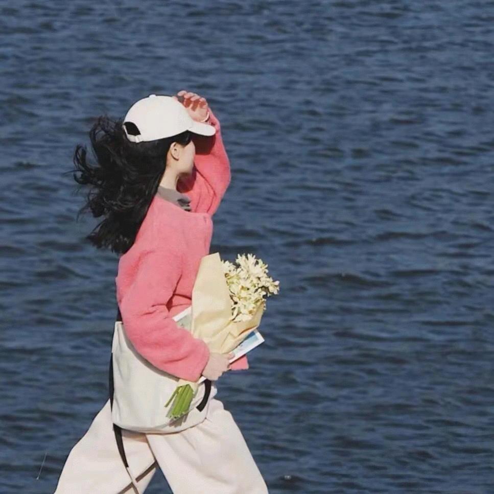 山茶花开在年糕里