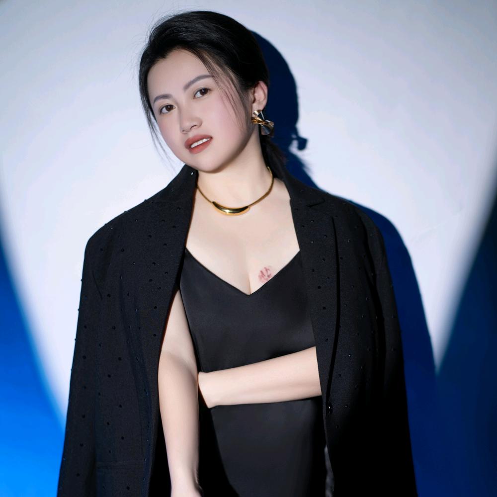 平平无奇于小平