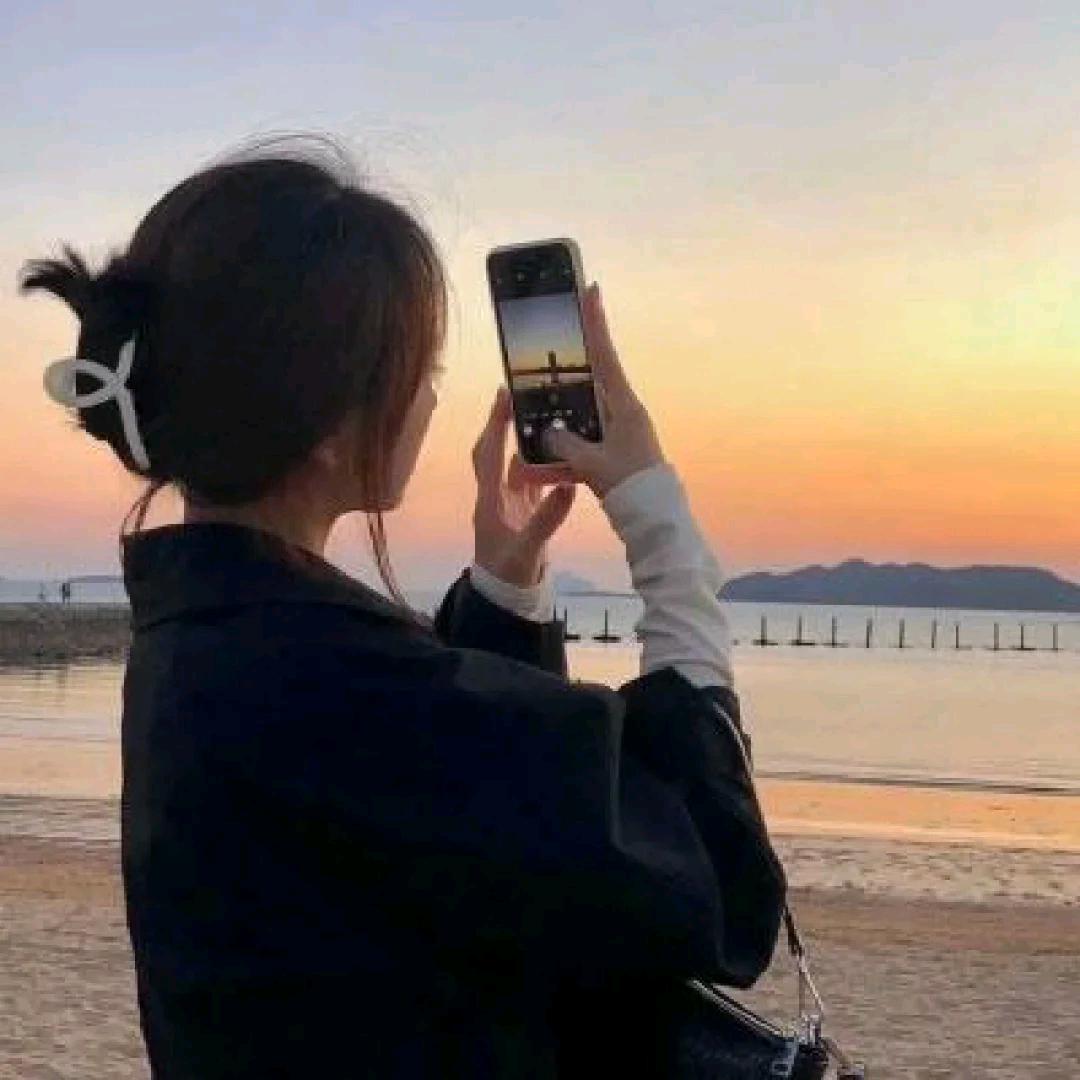 💞᭄白天不懂夜的黑ꦿ᭄࿐