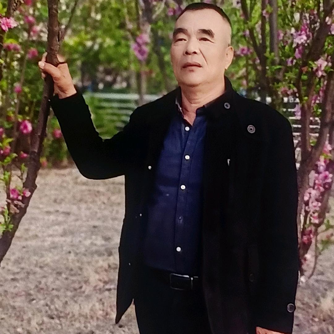 再回首往事只能回味