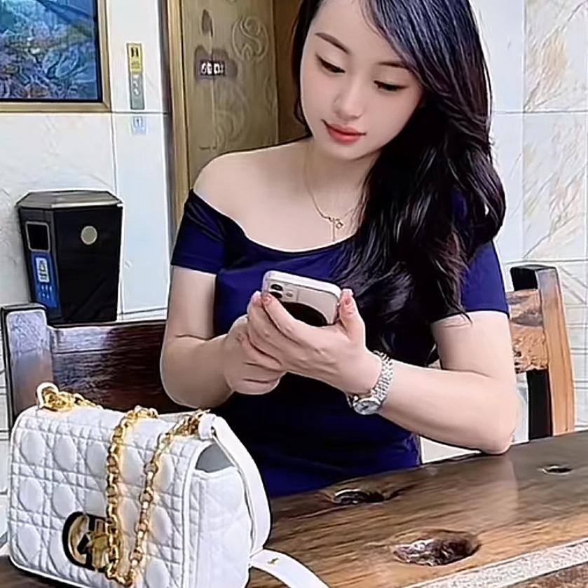 看不透人心❤️