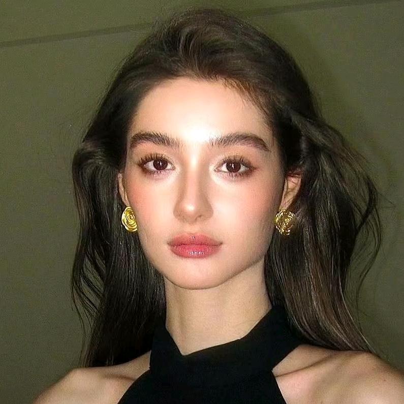 elnaz