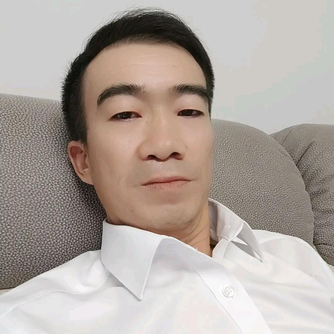 低调做人龙哥