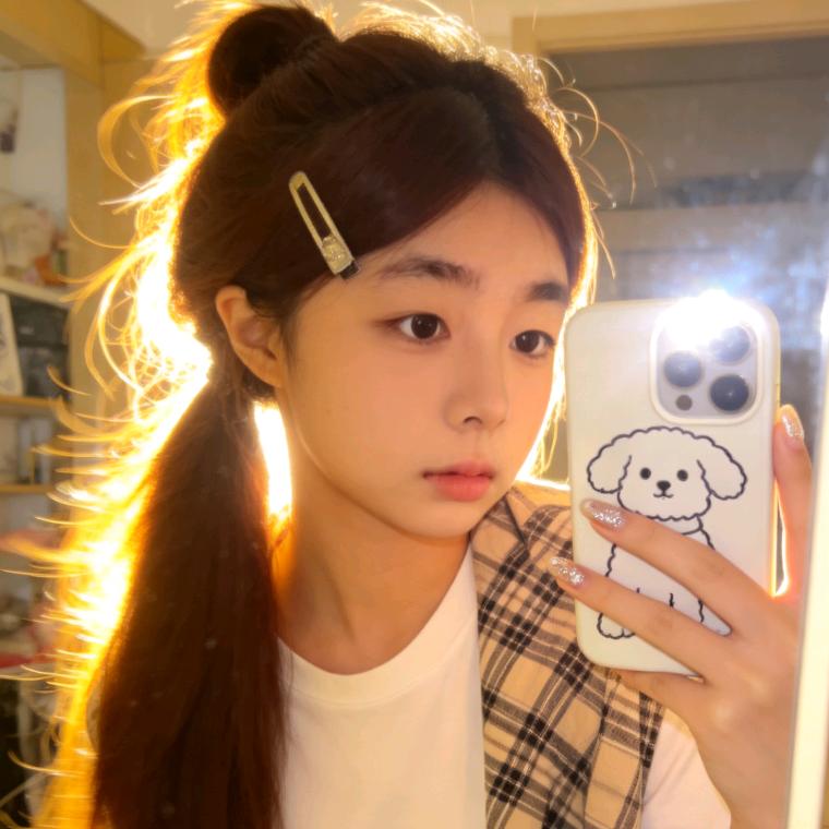 含含☁️头像