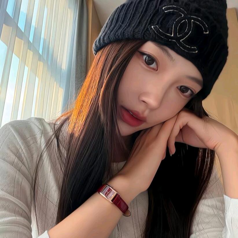 咪咪婷头像