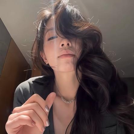 ✘