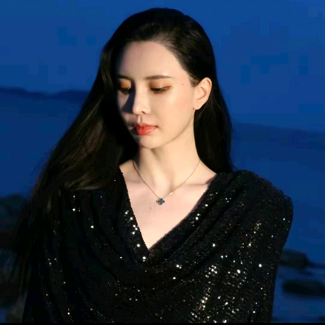 菠萝宝宝Yuna 时尚女装