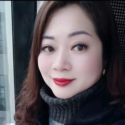 井研装修小姐姐