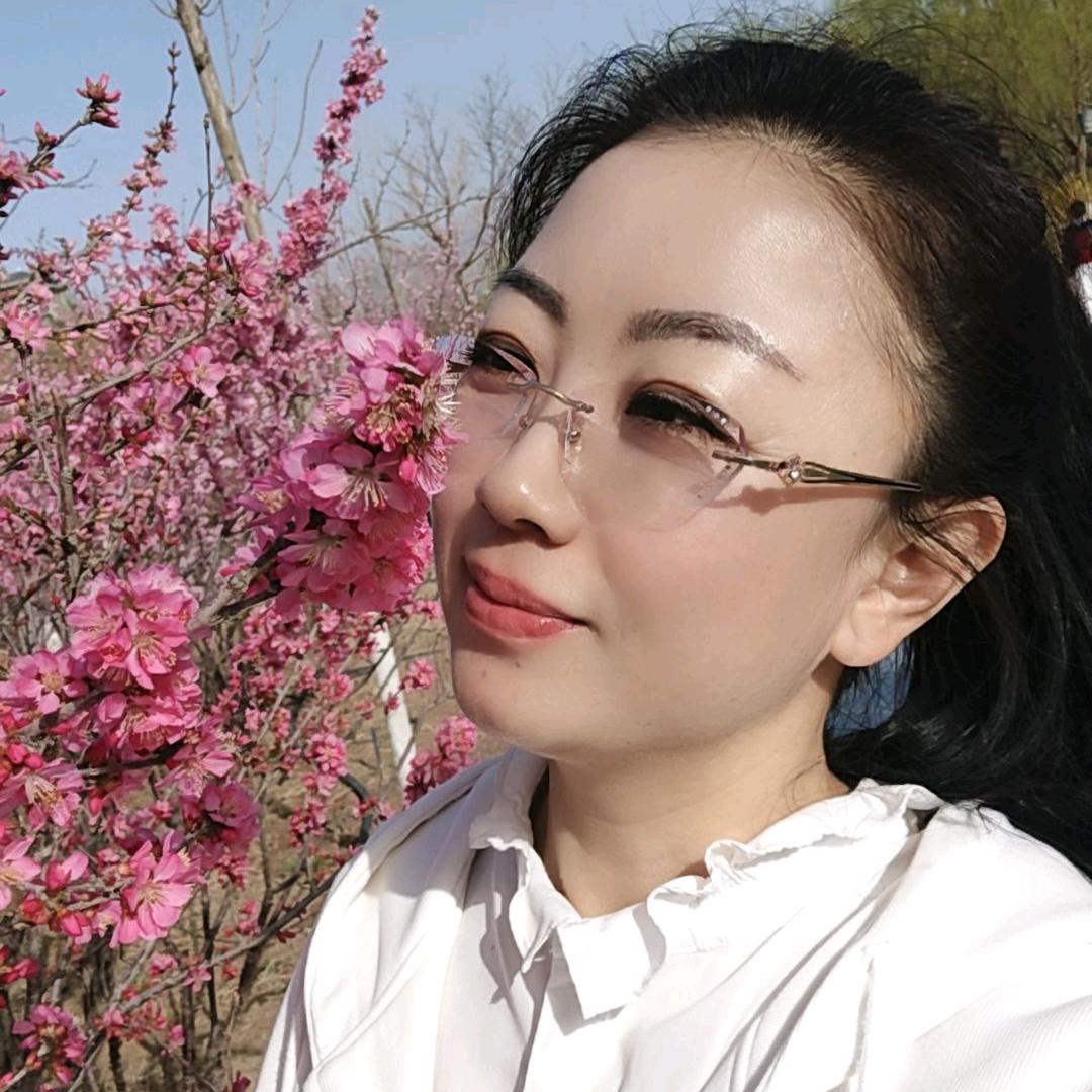 彤菲