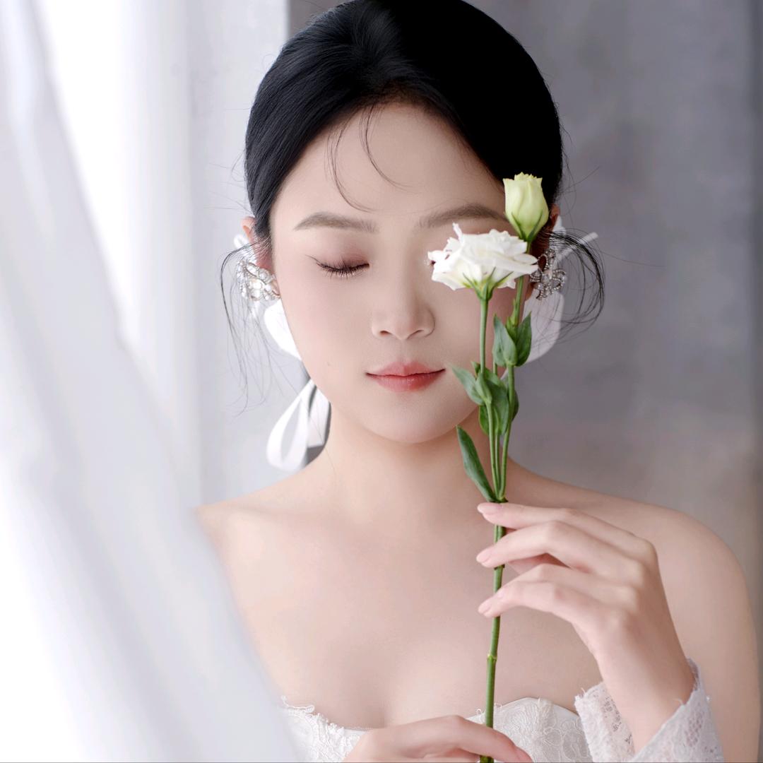 梦梦.