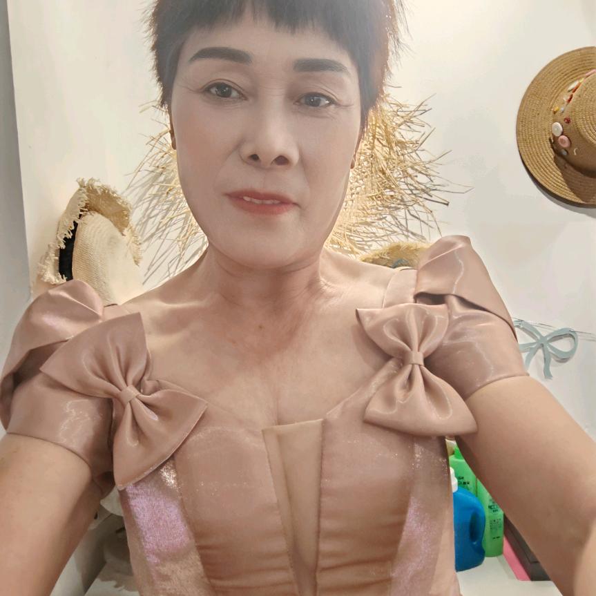 东马蓬叶子鼓舞队老杨