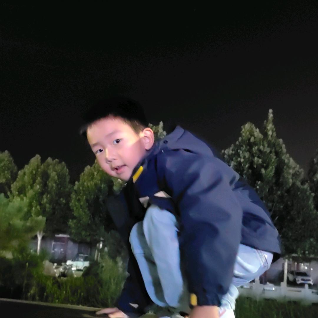 跟着阳光往前跑