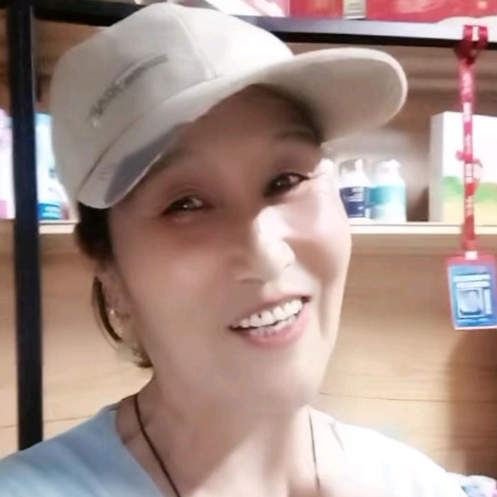 袁姐，聊天主播不定时开播