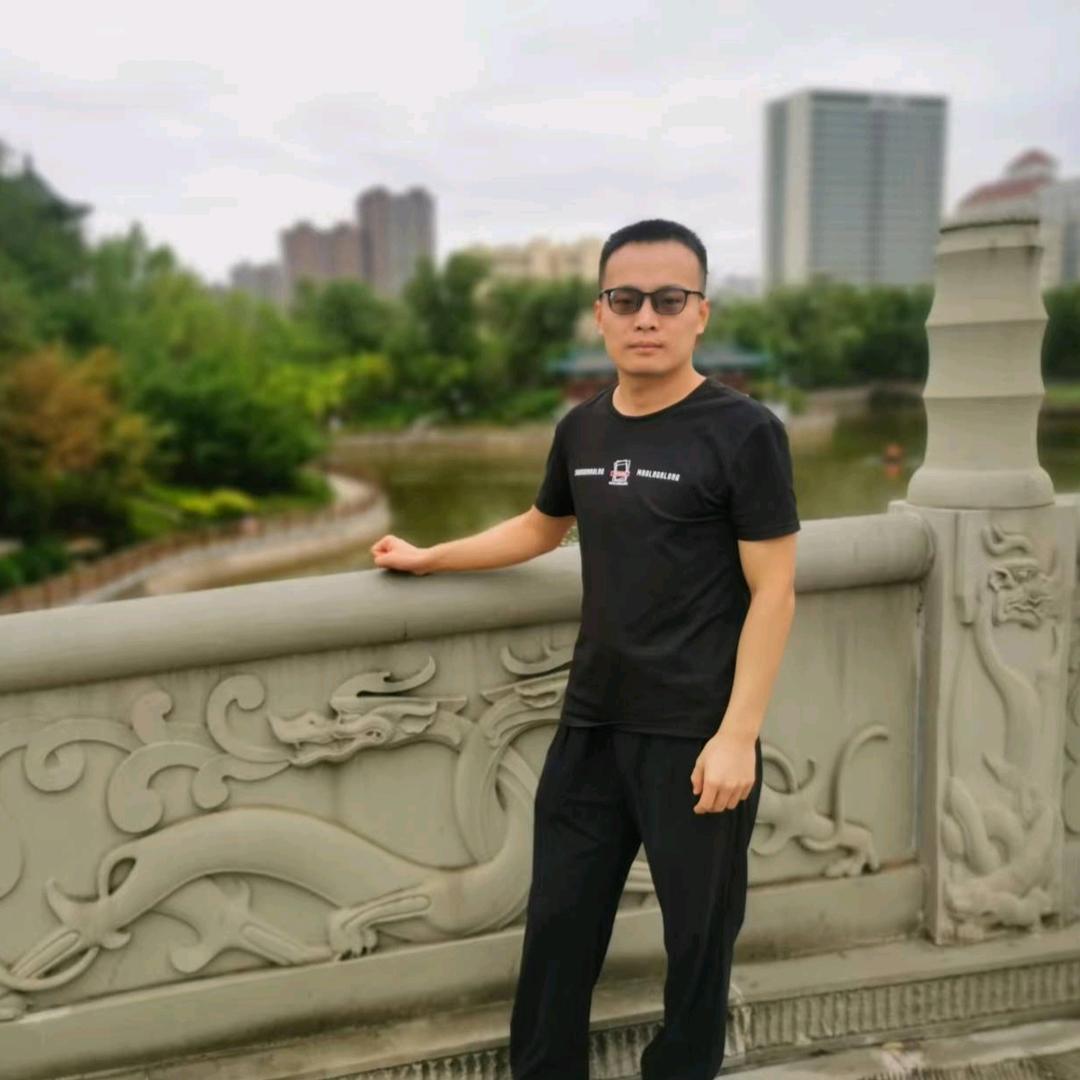 张三
