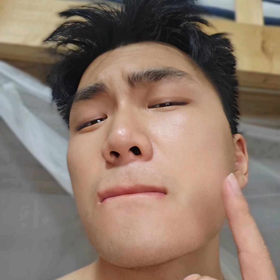 爱跳舞的小李子