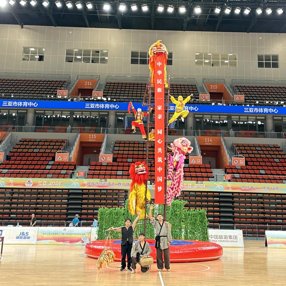 非物质遗产:仡佬高台舞狮