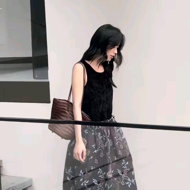 方爱人直播返场