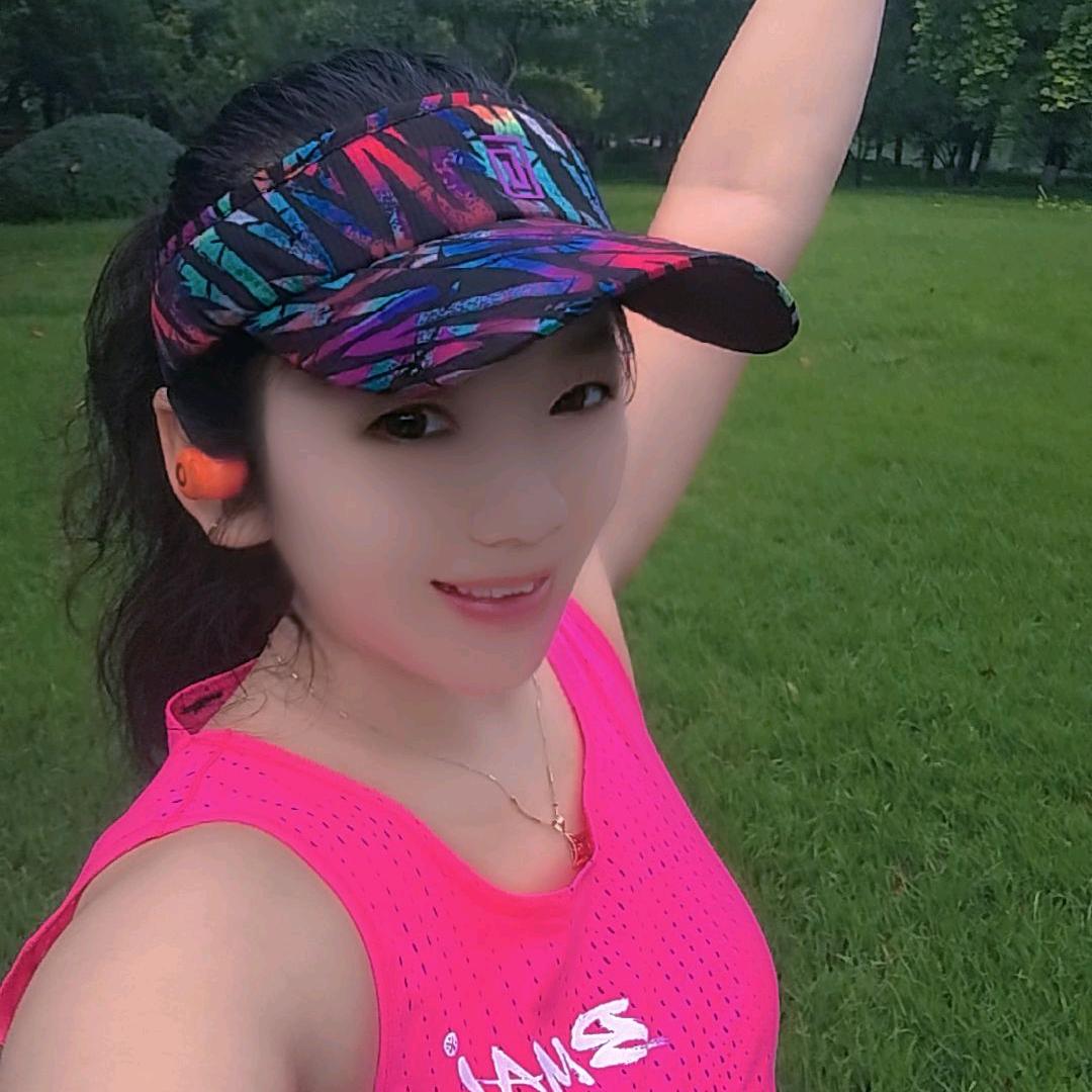 ''HaiPi姐，王能能