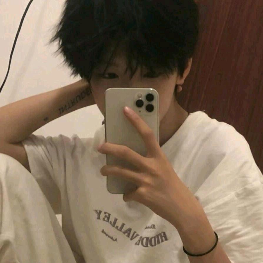 梁上燕ovo