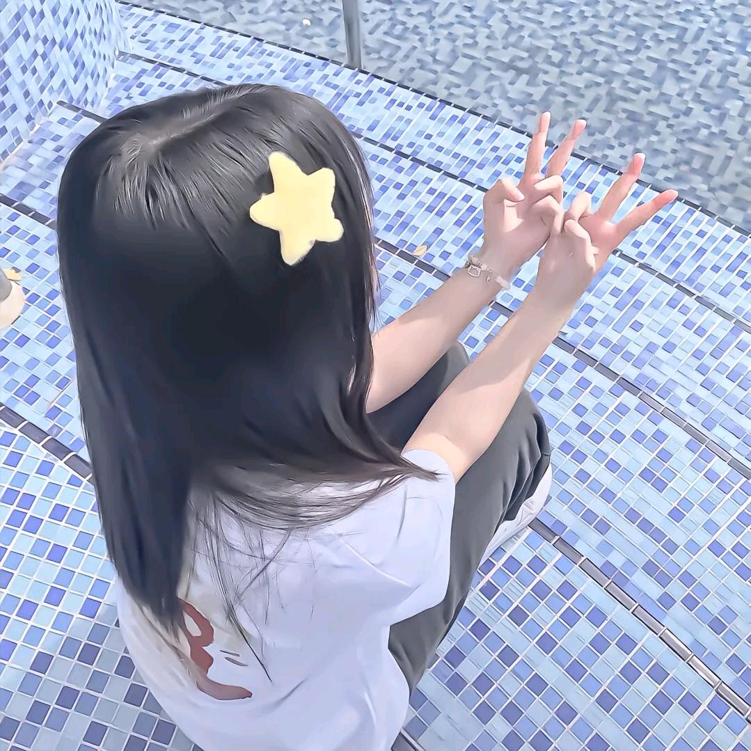 冰訫(∗❛ั∀❛ั∗)✧*。