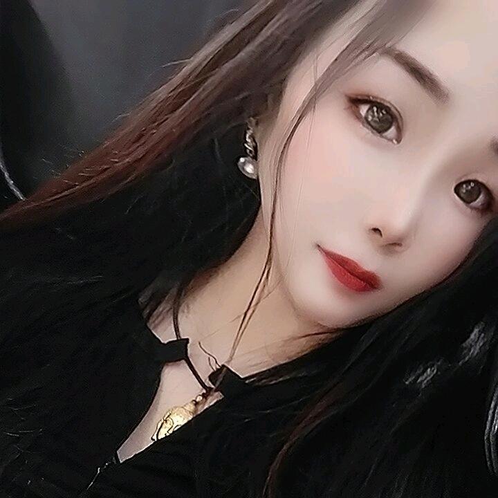 丫头(ღ♡‿♡ღ)
