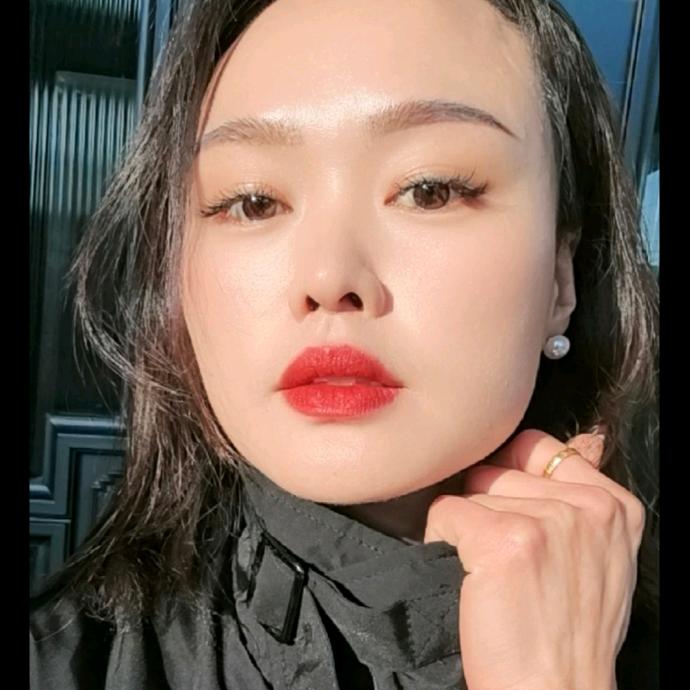 张静☞博爱县实木楼梯扶手加工厂