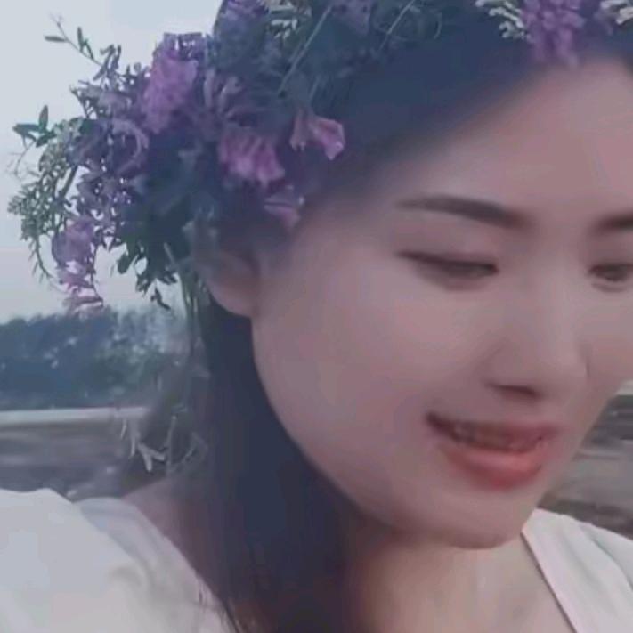 群群🍀（请勿连赞，谢谢！）