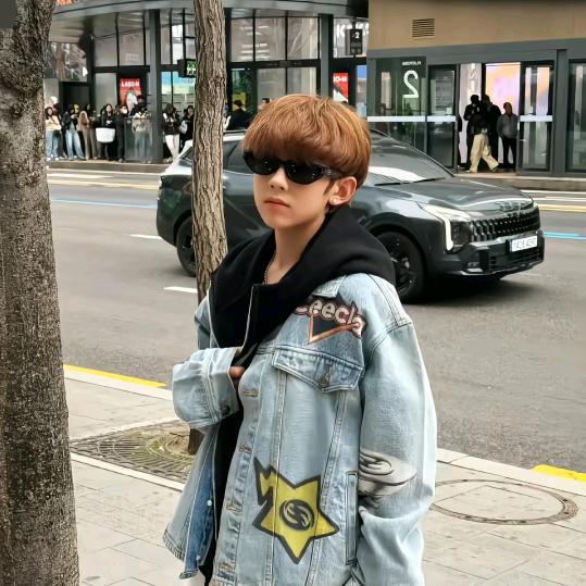 吃一口甜甜的嘉心饼干