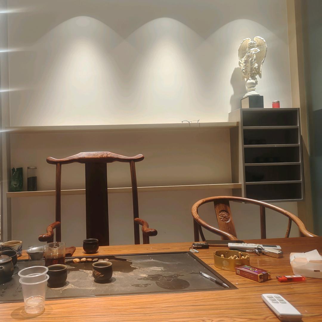 钦州定制柜木工师傅佬雷