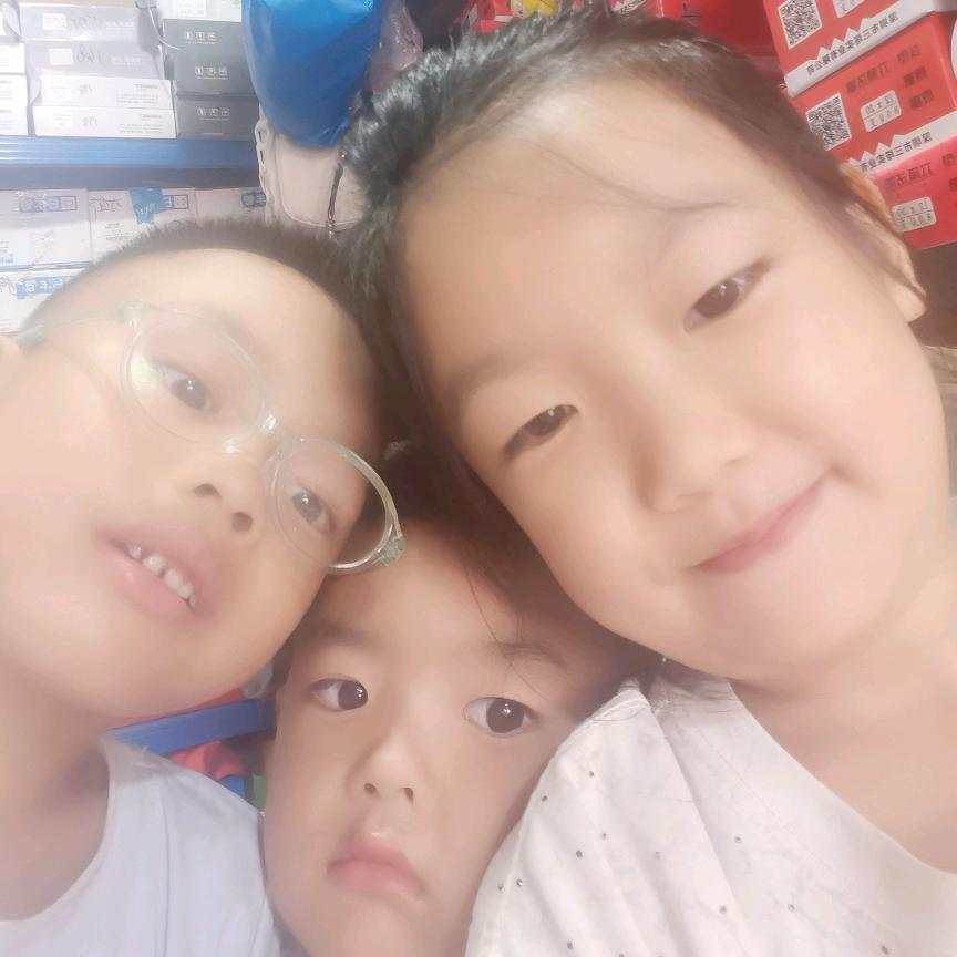 我.西瓜🍉.九九.童.童我们是好朋友