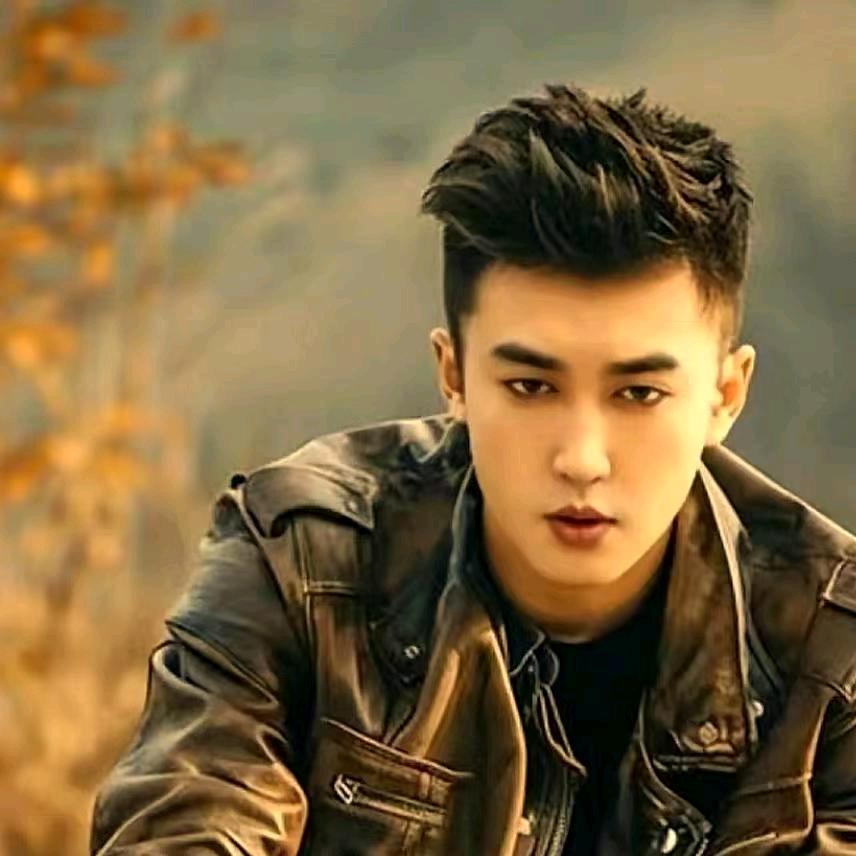 ཧིིོ 陌💘路 ཧིིོ