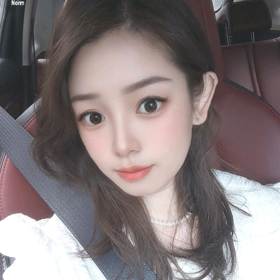 川渝菲舒莱做素颜肌的琳丫头
