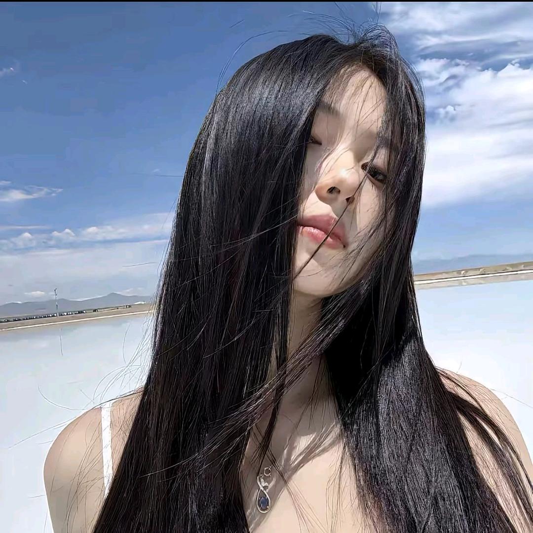 . 媄娜