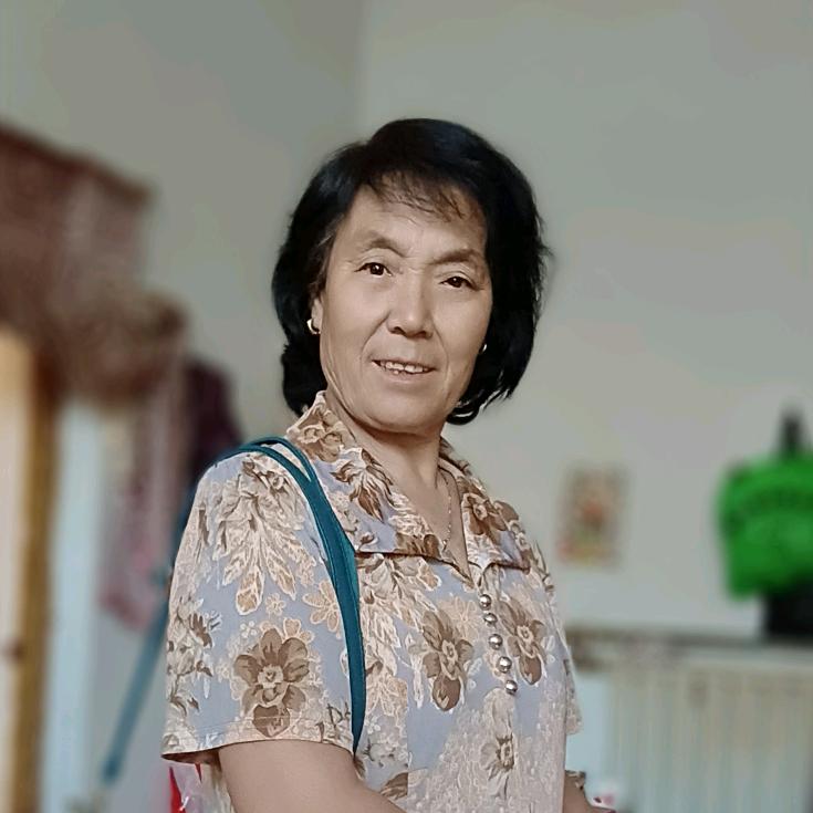张英.