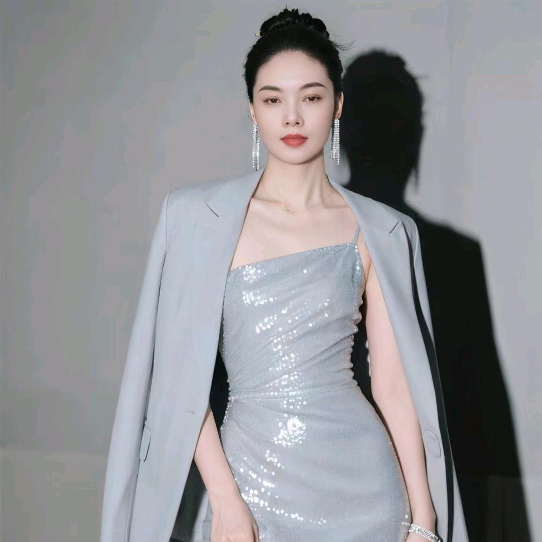 乐山丽丽